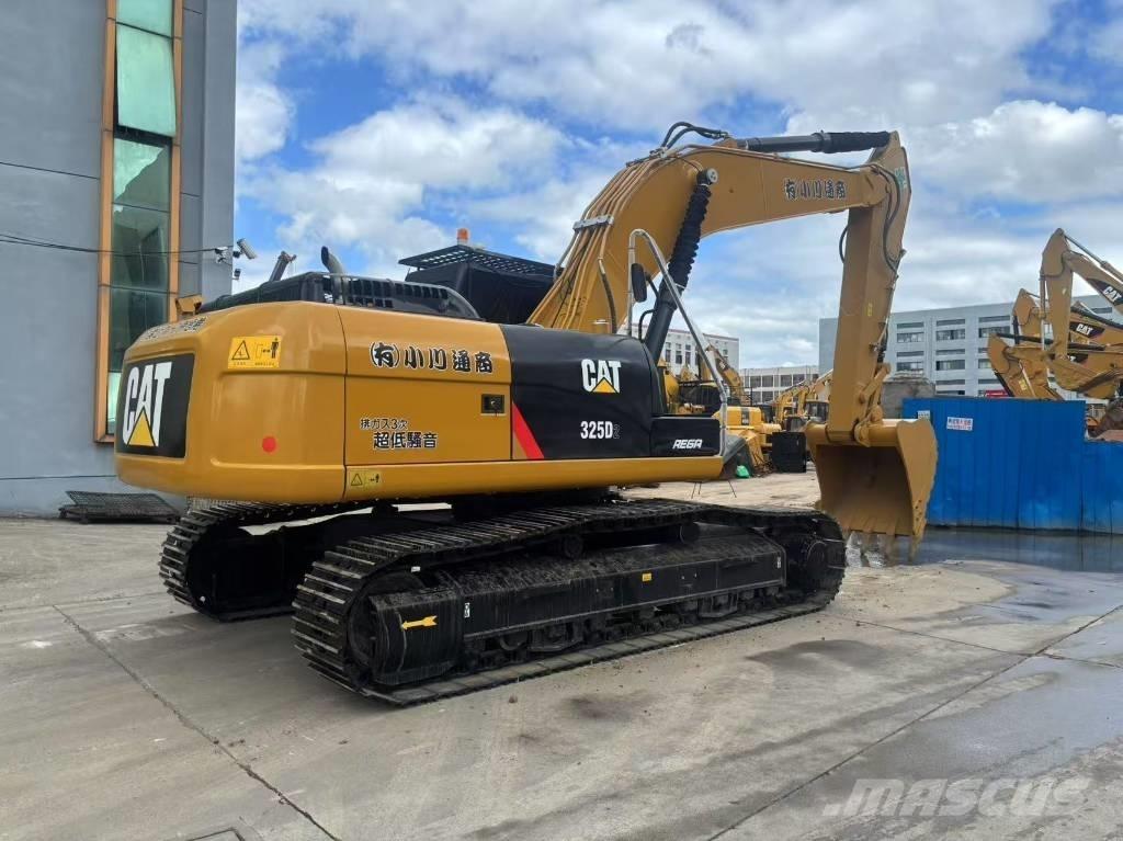 CAT 325 D Pásová rýpadla