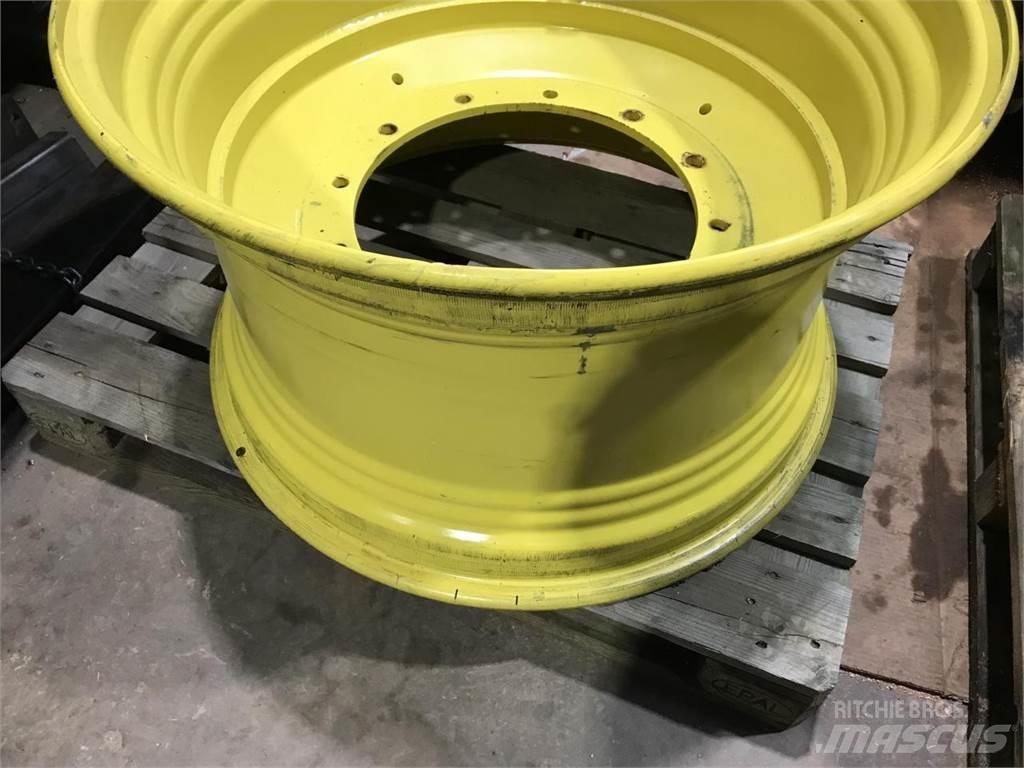 John Deere 20x34 Pneumatiky, kola a ráfky