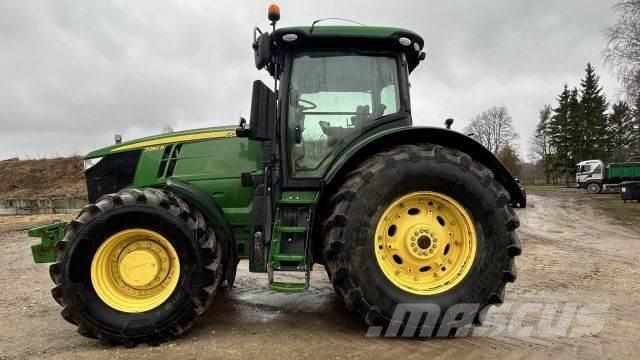 John Deere 7250R Traktory