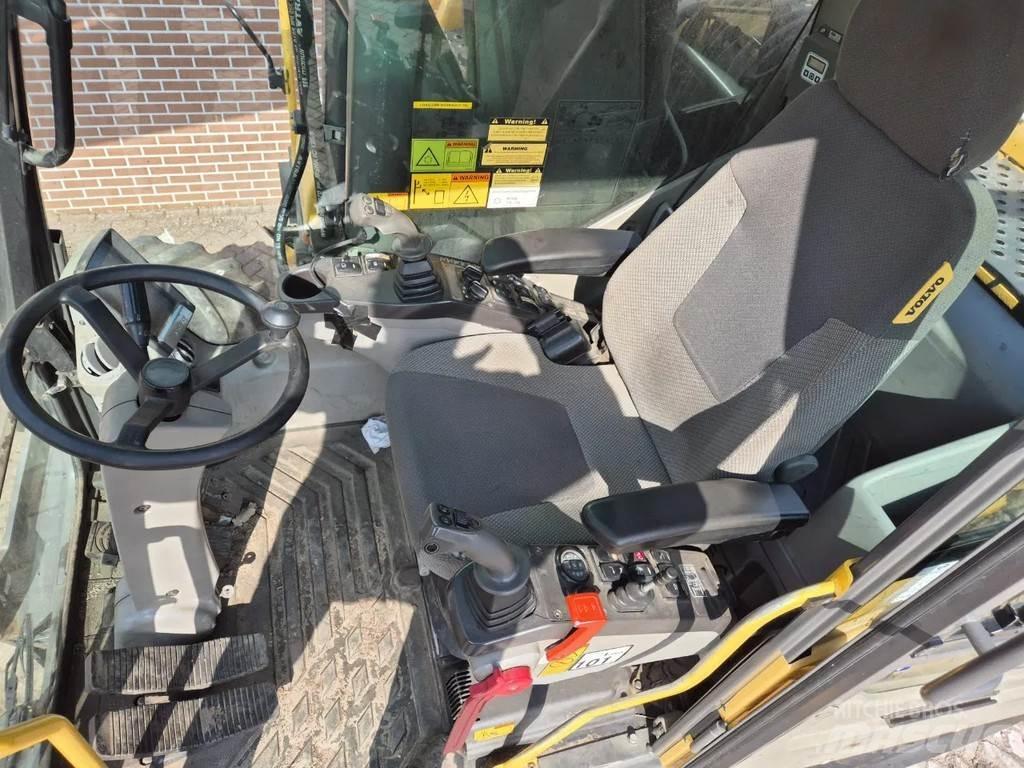 Volvo EW160C Kolová rýpadla