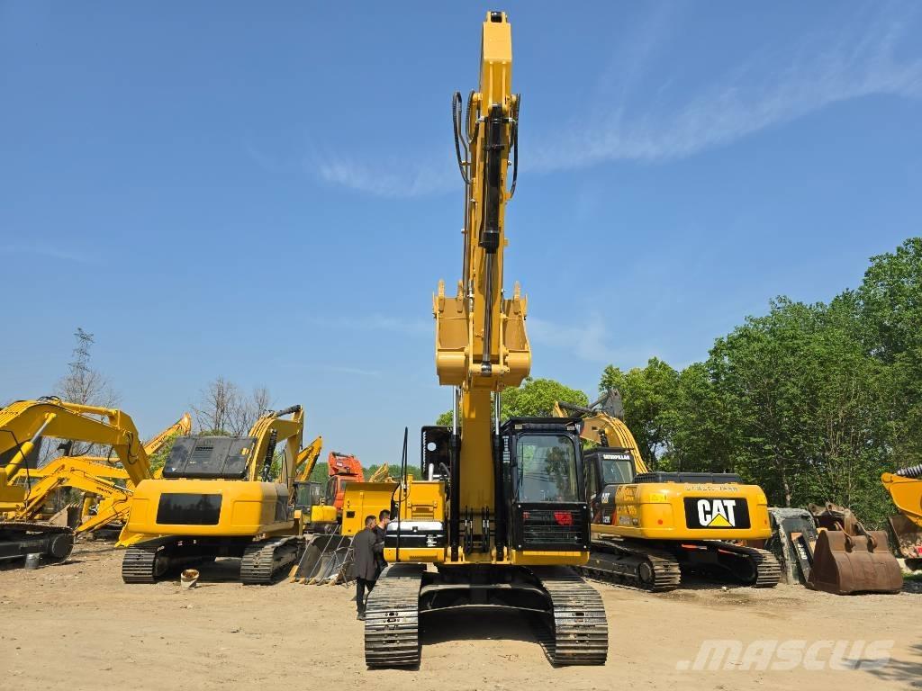 CAT 320 D 2 Midi rýpadla 7t - 12t