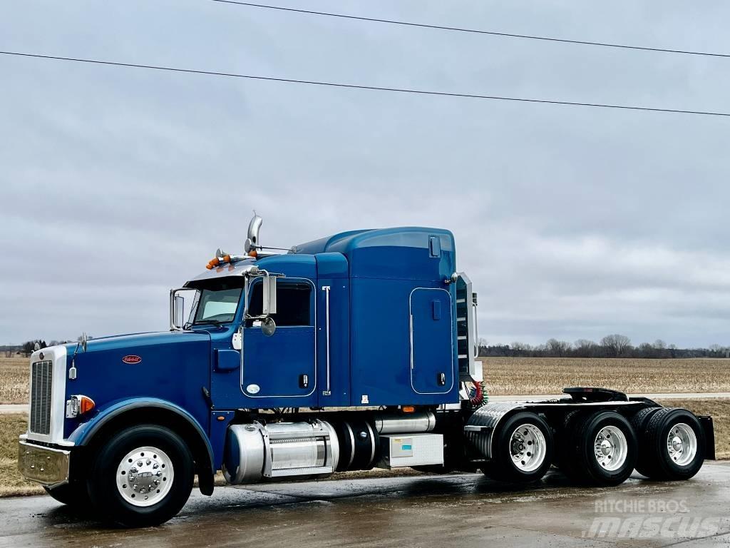 Peterbilt 367 Tahače