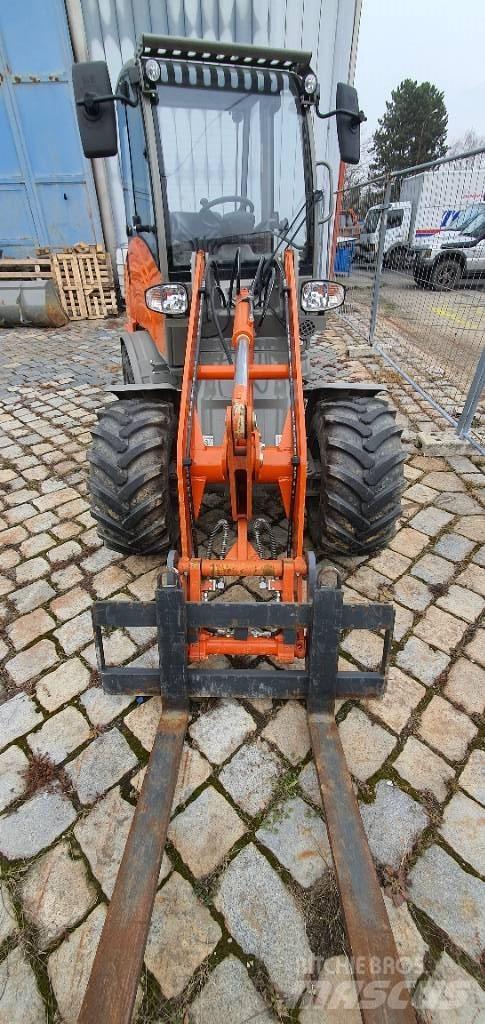 Weycor AR 380 Kolové nakladače