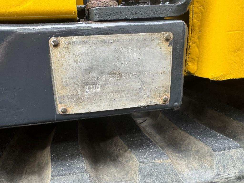 Yanmar C 30 R-2 Pásové dempry