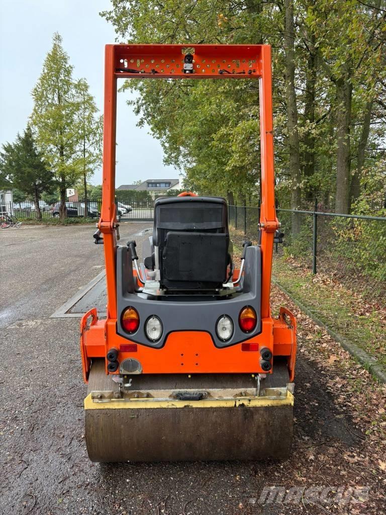 Hamm HD 12 VV Tandemové válce