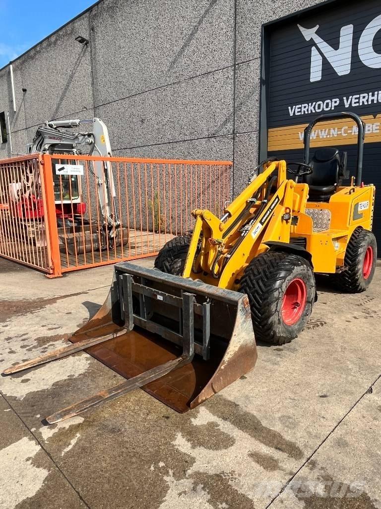 Knikmops KM 250 Kolové nakladače