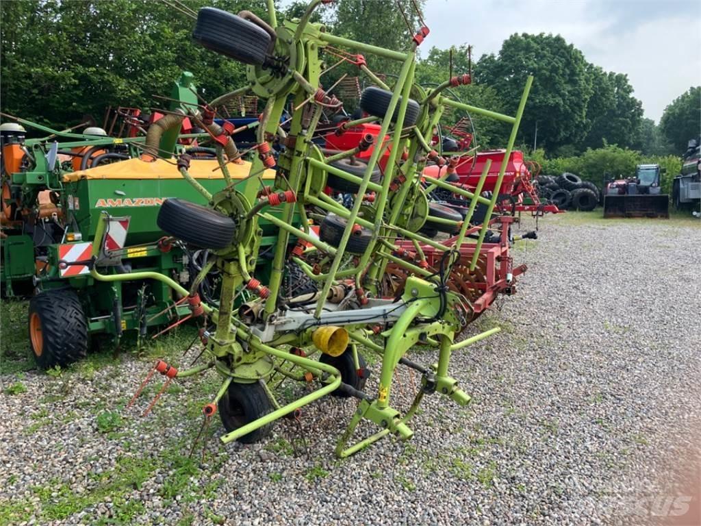 CLAAS VOLTO 870 Obraceče a shrabovače sena