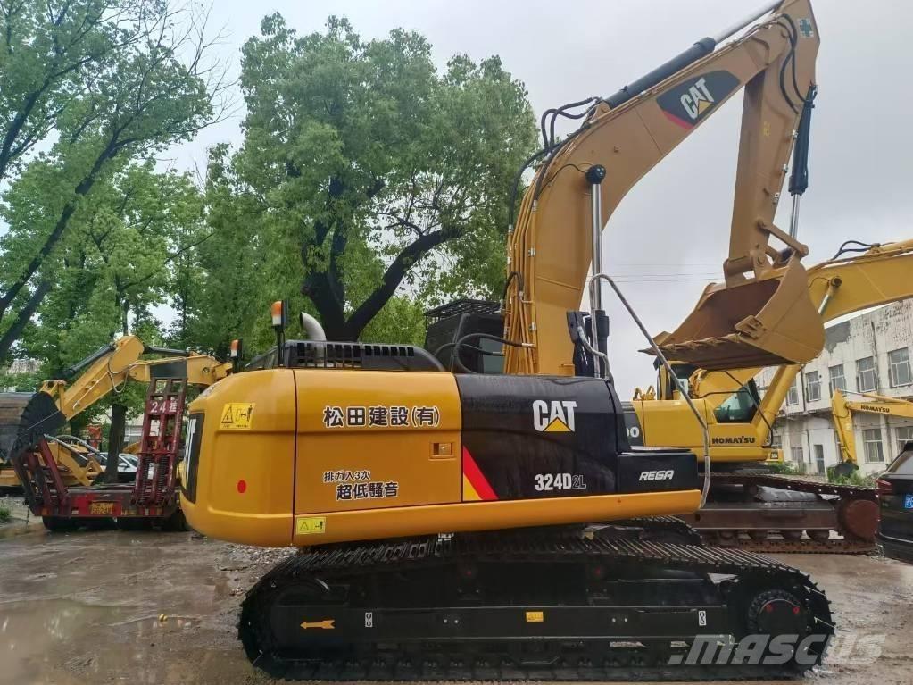 CAT 324 D Midi rýpadla 7t - 12t