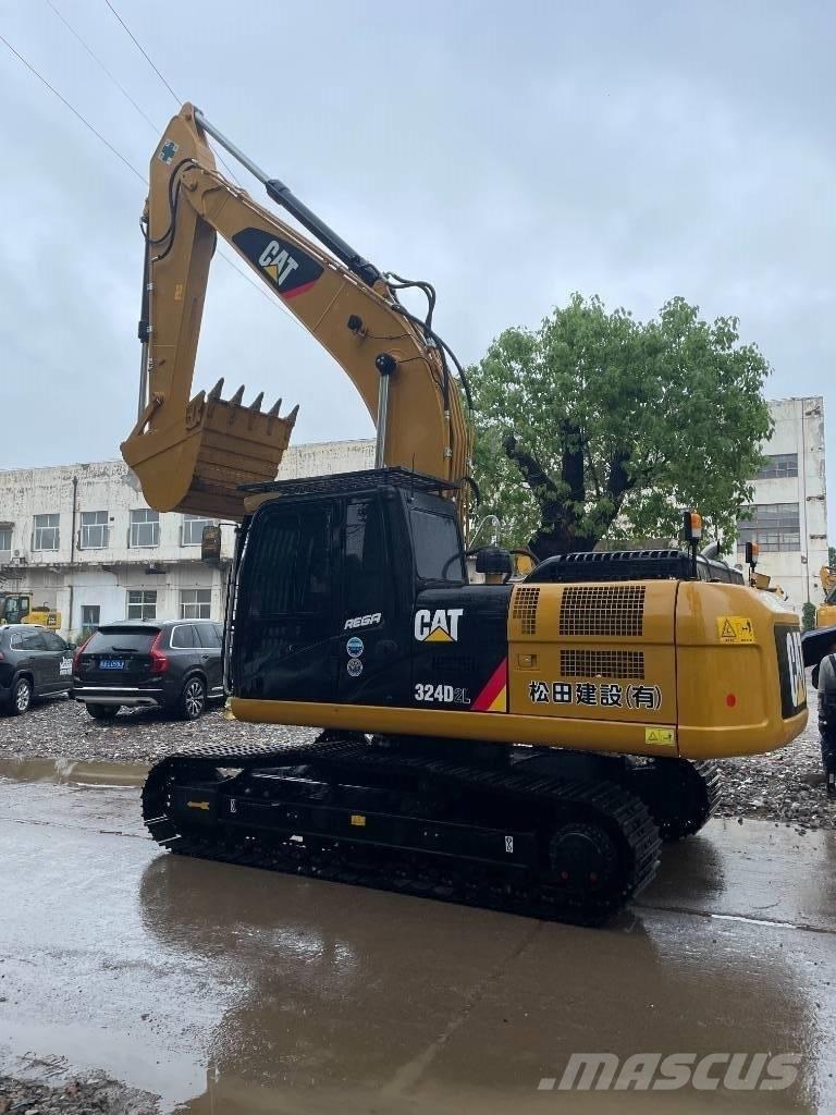 CAT 324 D Midi rýpadla 7t - 12t