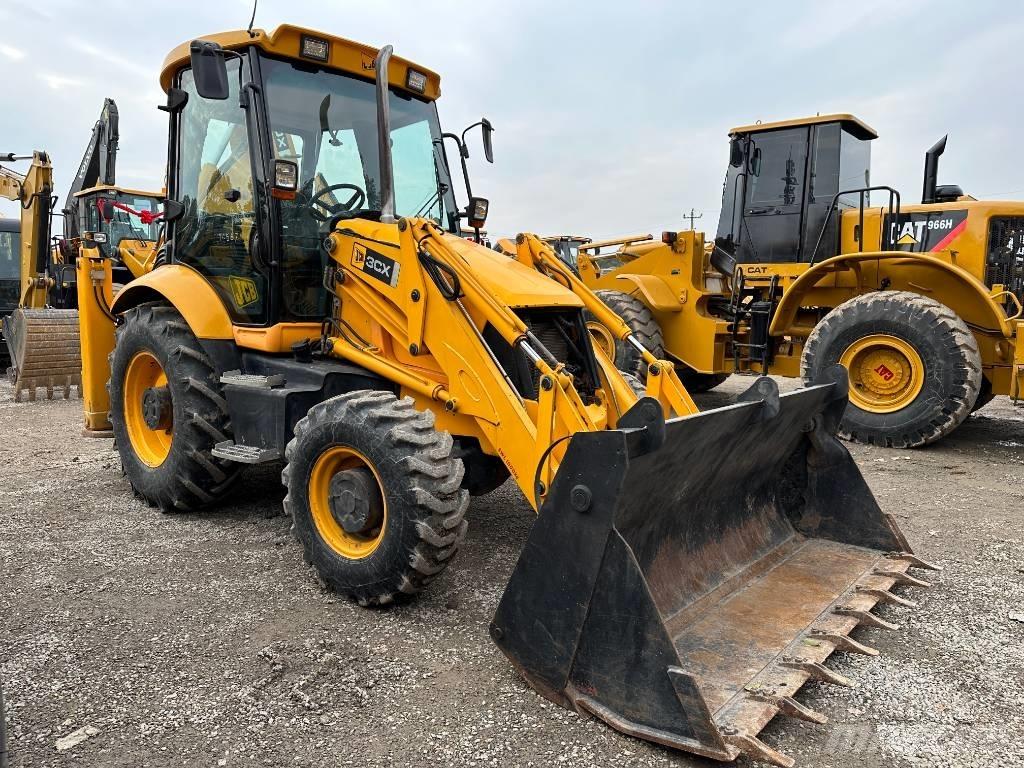 JCB 3 CX Rýpadlo-nakladače