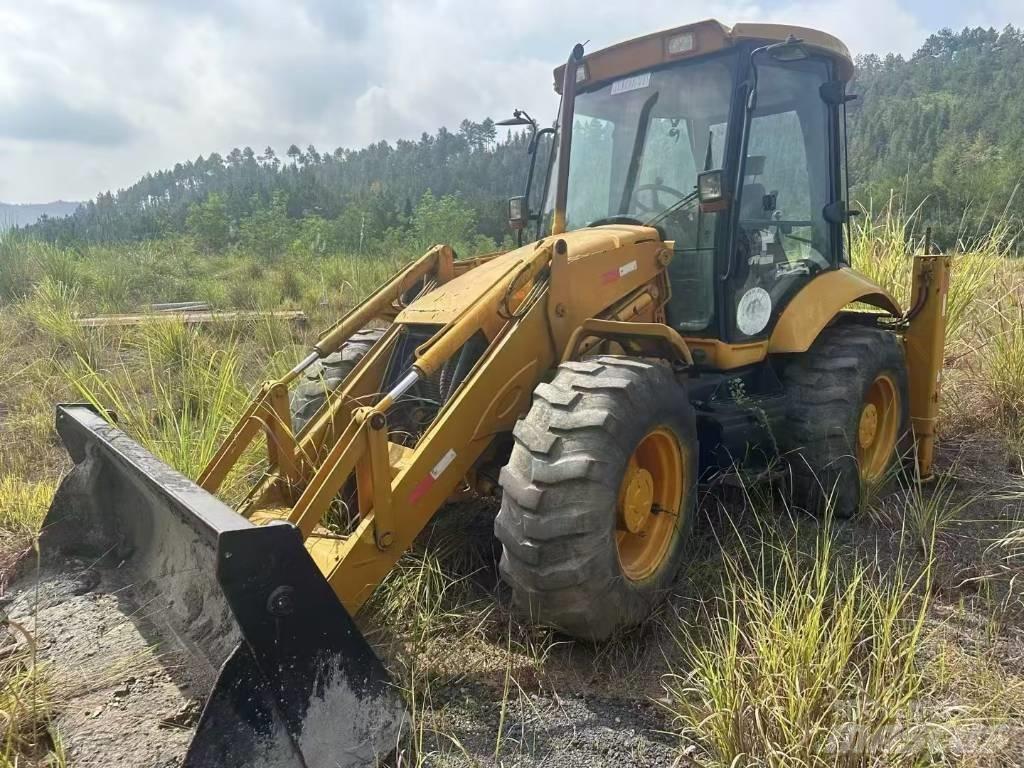 JCB 4 CX Pásová rýpadla