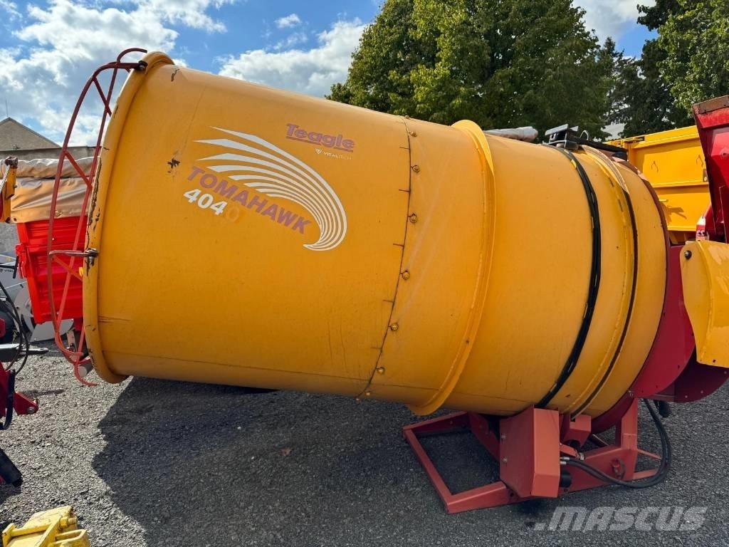 TEAGLE 4040 Krmítka, krmné žlaby