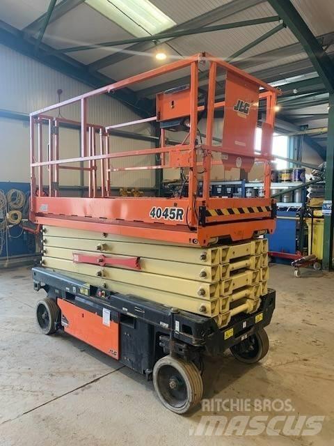 JLG 4045R Nůžková zvedací plošina