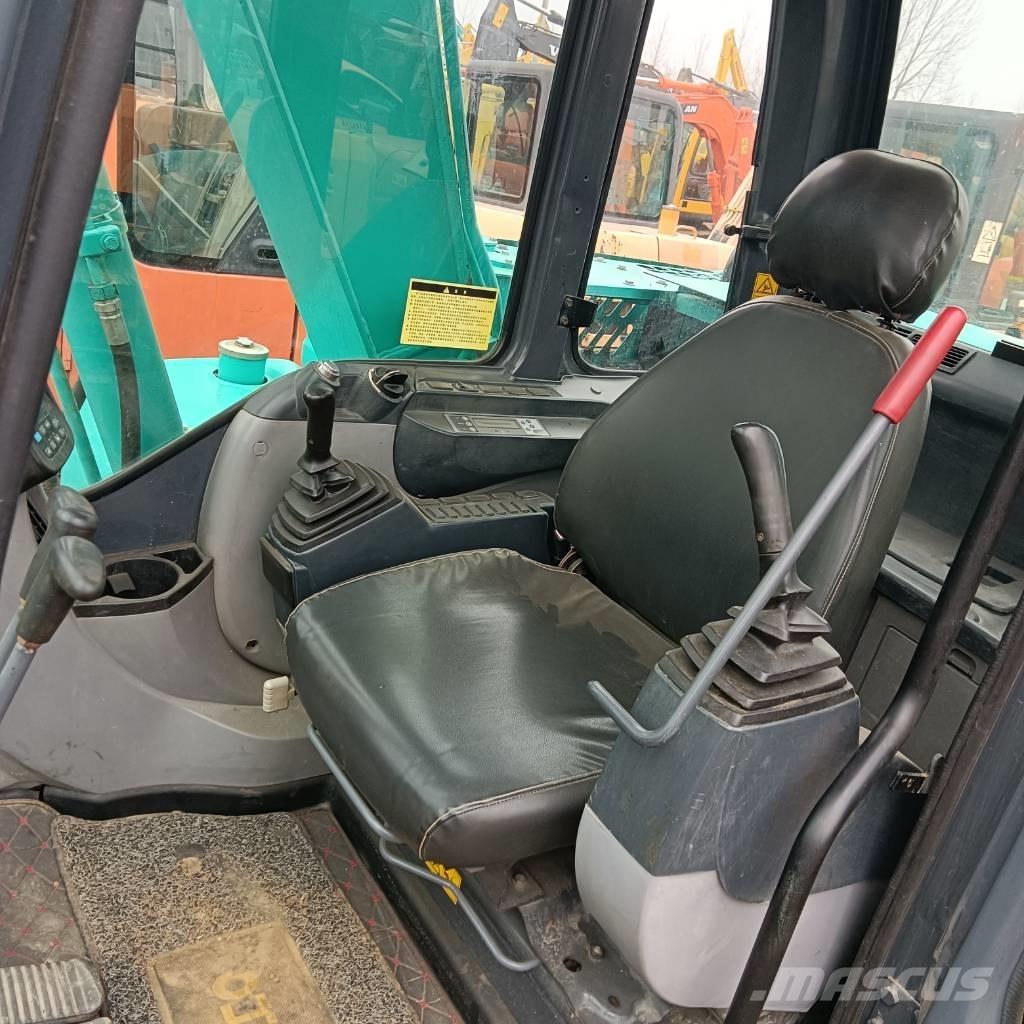 Kobelco SK75-8 Midi rýpadla 7t - 12t