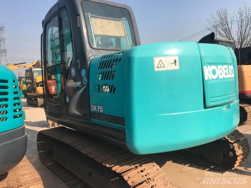 Kobelco SK 75 CSR Pásová rýpadla