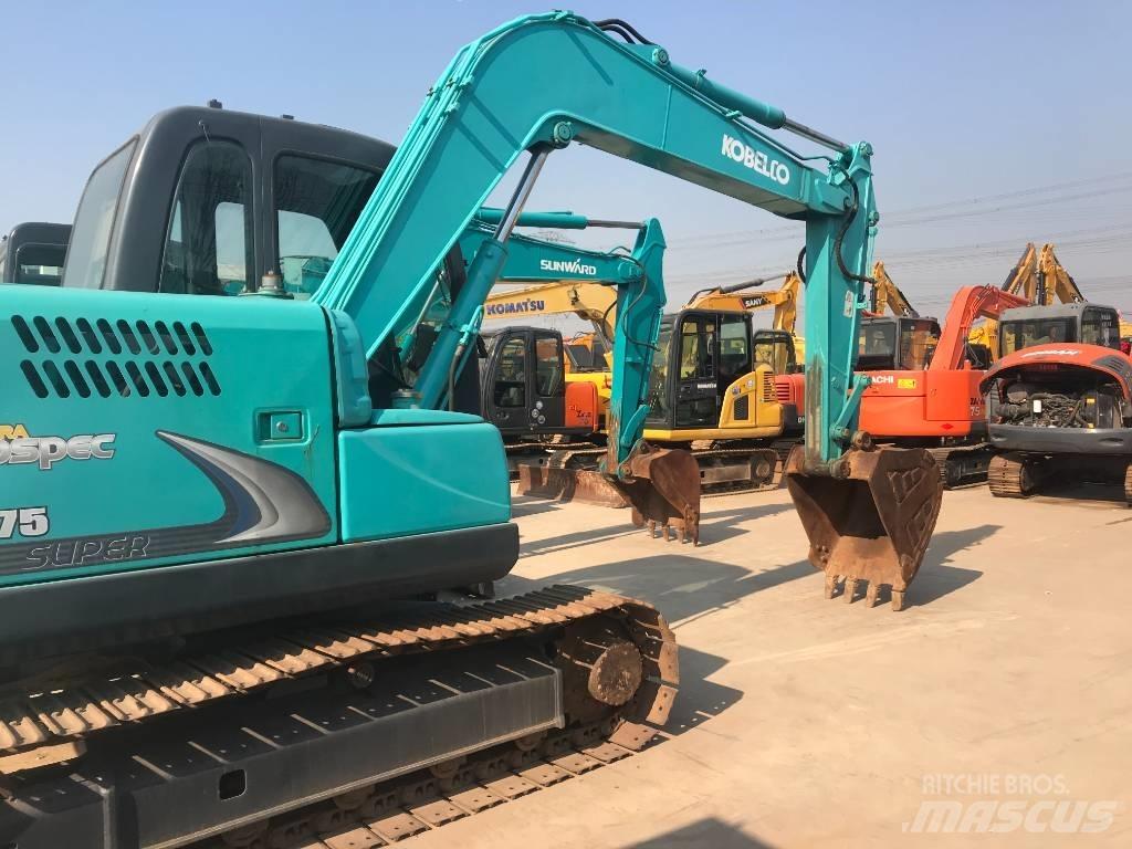 Kobelco SK 75 CSR Pásová rýpadla