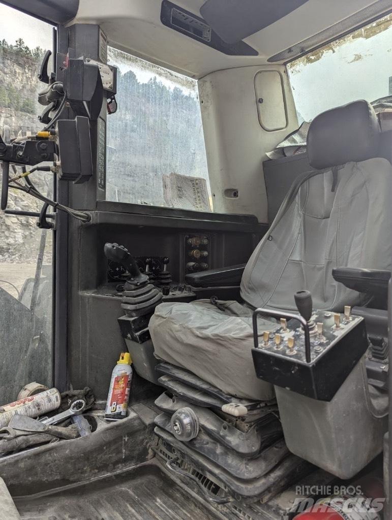 Atlas Copco D60-SF Povrchové vrtací stroje