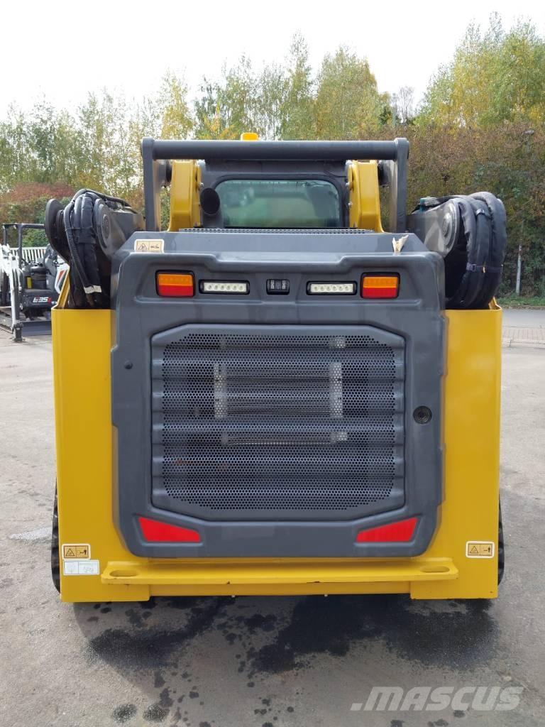 XCMG XC7-TV12 Pásové nakladače