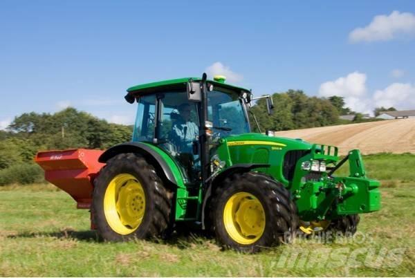 John Deere JD5100R Traktory