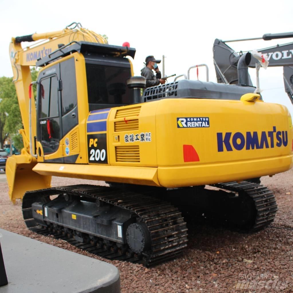 Komatsu PC 200-8 Pásová rýpadla
