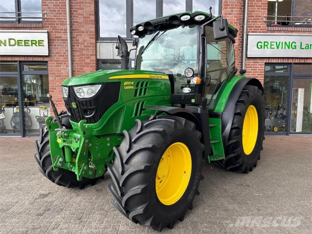 John Deere 6125R Traktory