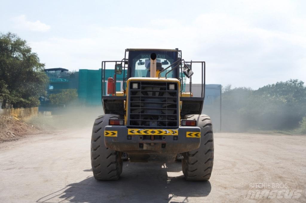Komatsu WA 380-6 Kolové nakladače