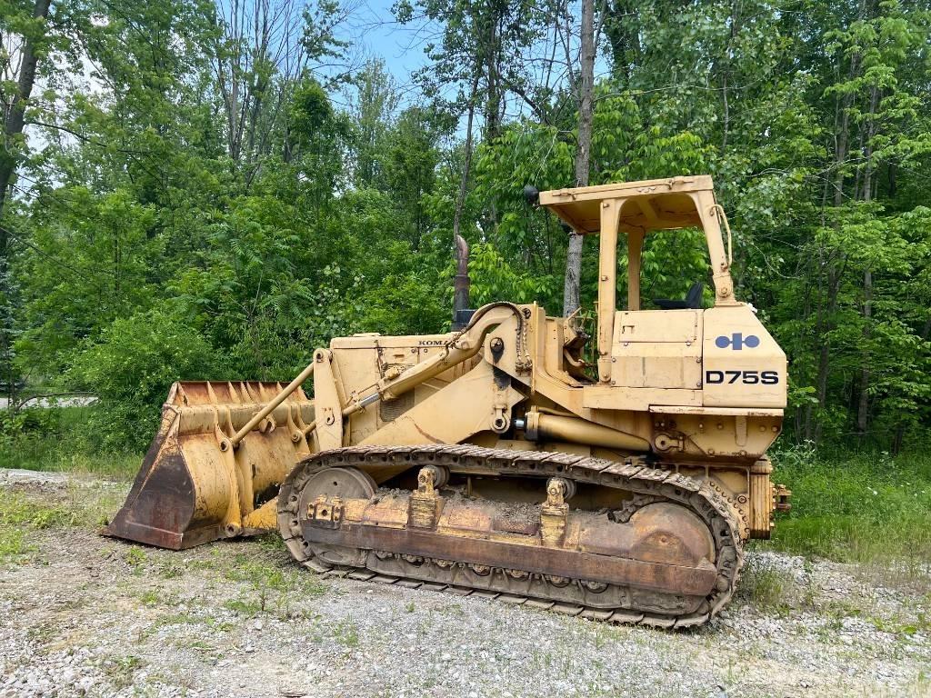 Komatsu D 75 S Pásové nakladače