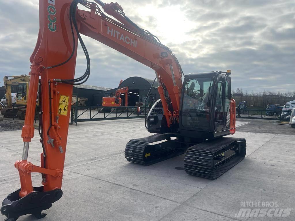 Hitachi ZX 135 US-6 Pásová rýpadla