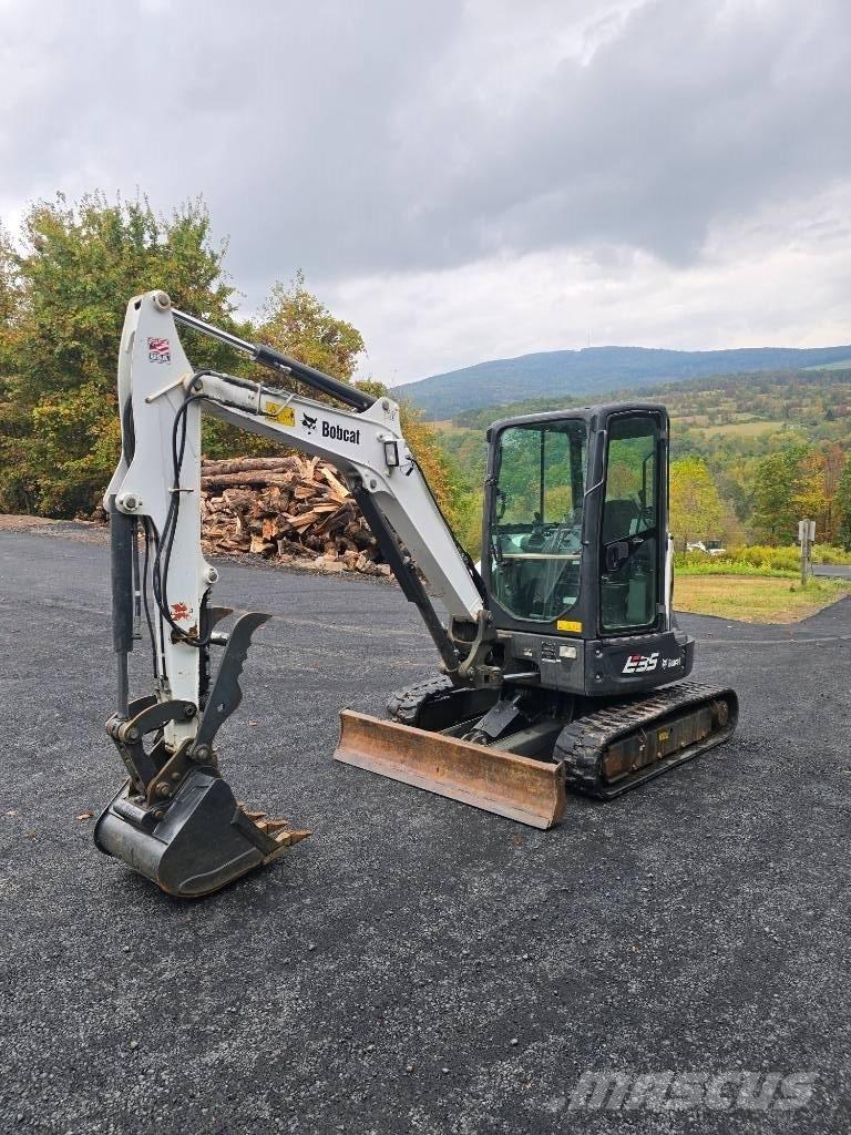 Bobcat E 35 Mini rýpadla < 7t