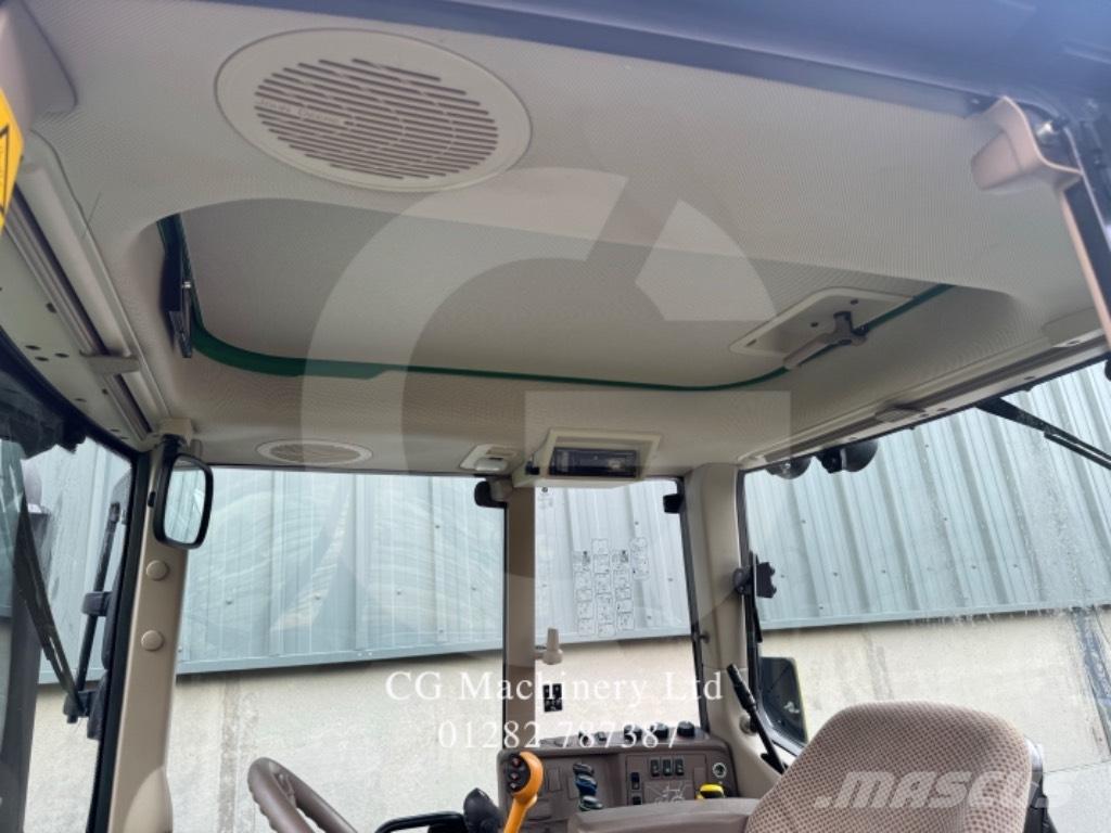 John Deere 6130 M Traktory