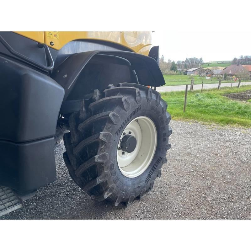 New Holland FR 700 Samojízdné sekačky