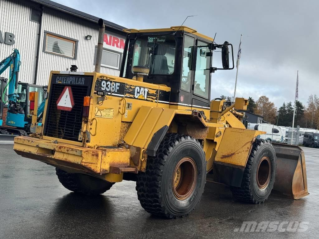 CAT 938 F II Kolové nakladače