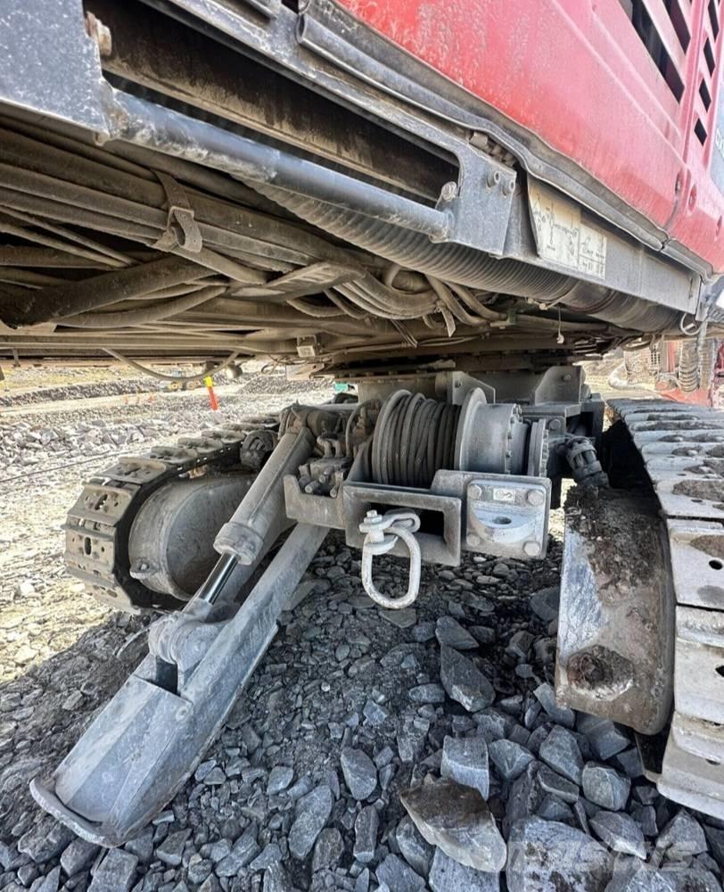 Sandvik DX800i Povrchové vrtací stroje