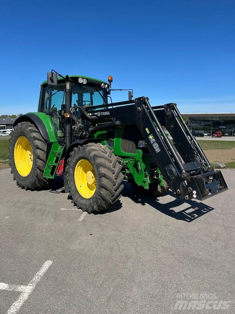 John Deere 7530 Traktory