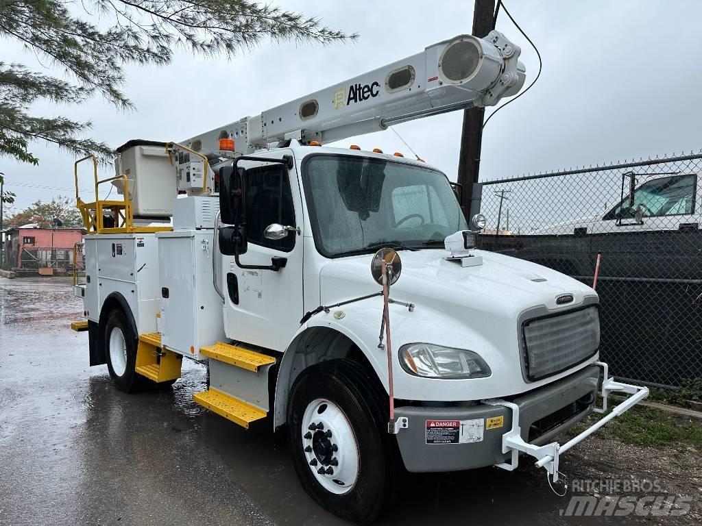 Freightliner M2 Autoplošiny