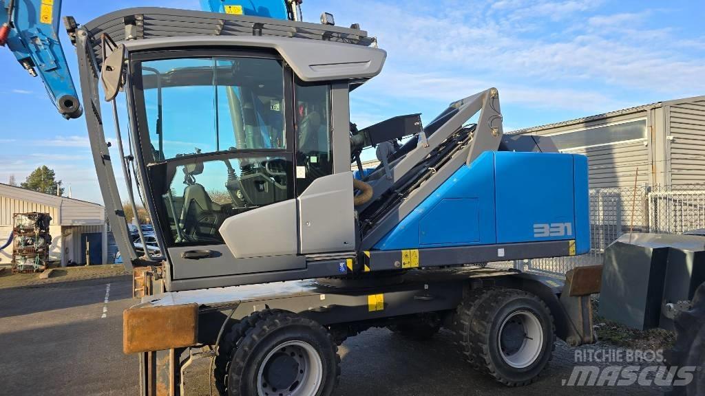 Fuchs 331 F Stroje pro manipulaci s odpadem