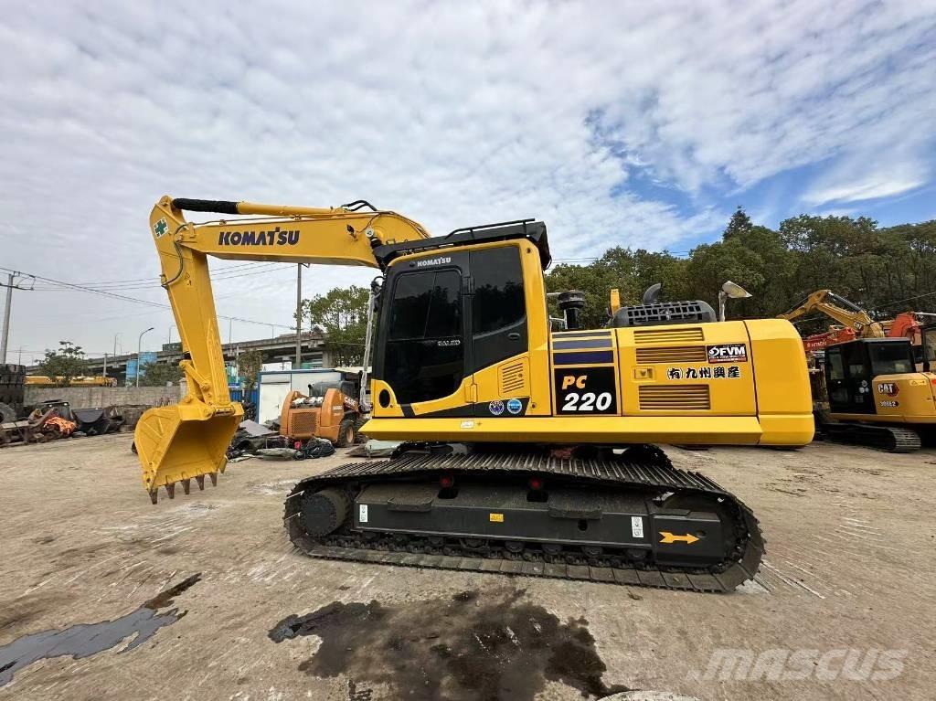 Komatsu PC 220 Pásová rýpadla