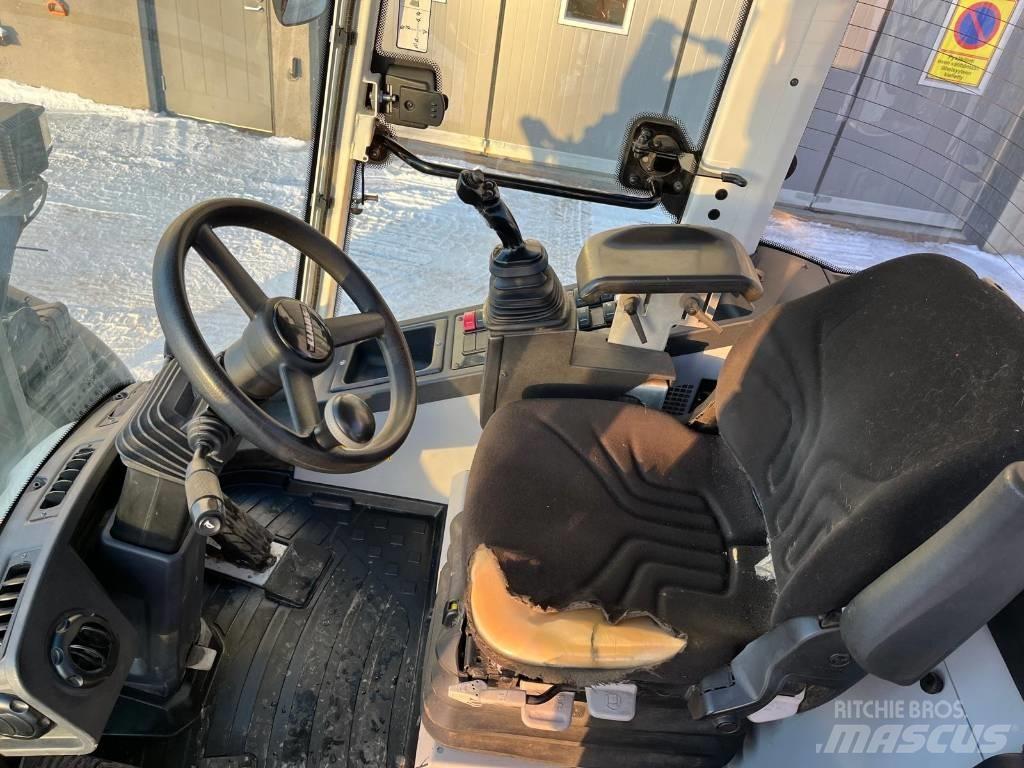 CLAAS Torion 956 Kolové nakladače