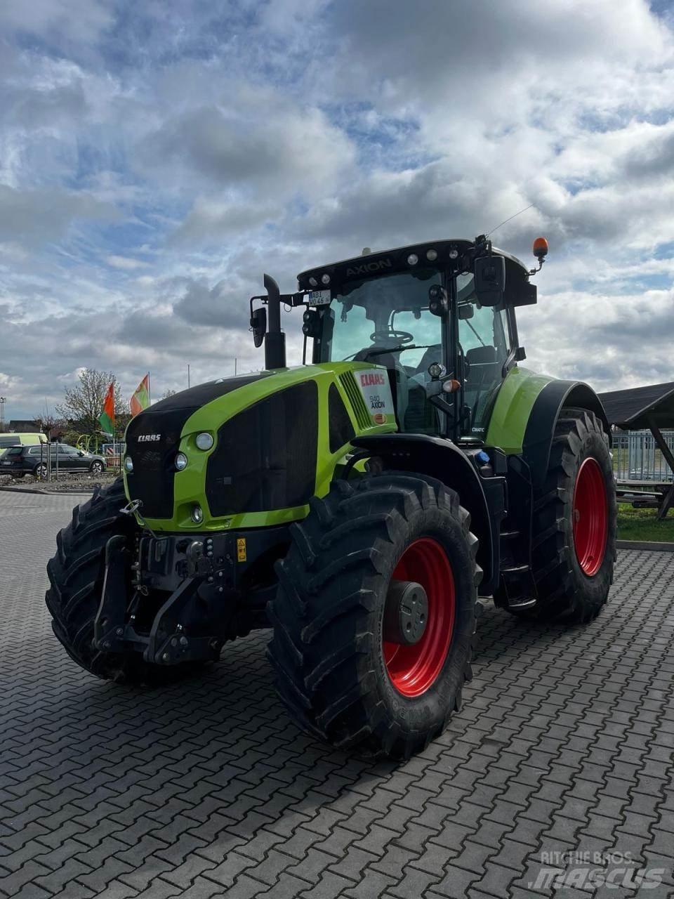 CLAAS Axion 940 Traktory
