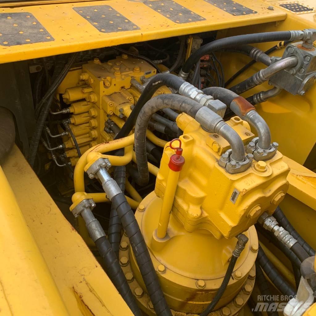 Komatsu PC450-8 Pásová rýpadla