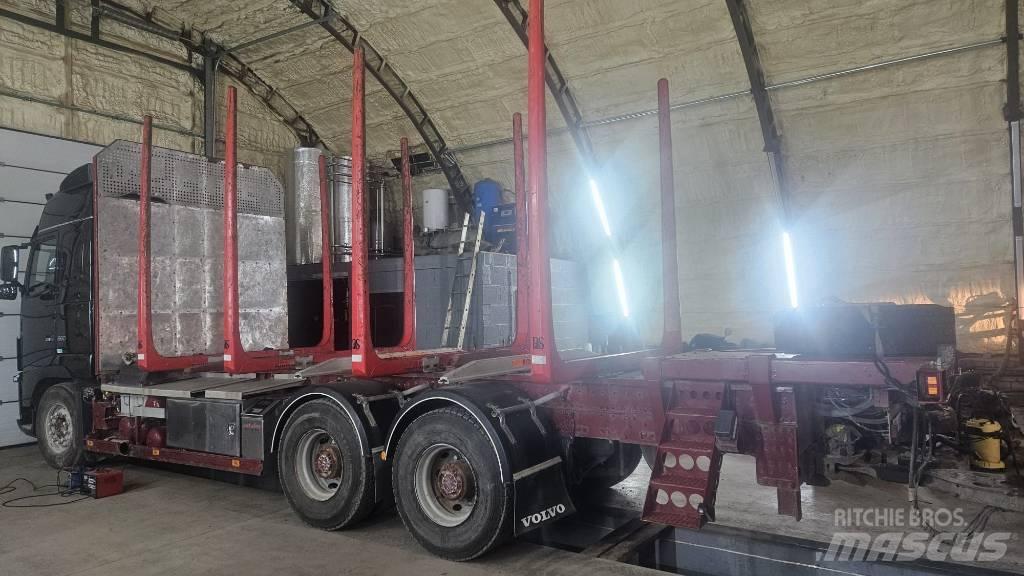 Volvo FH16 Vozy na přepravu kmenů