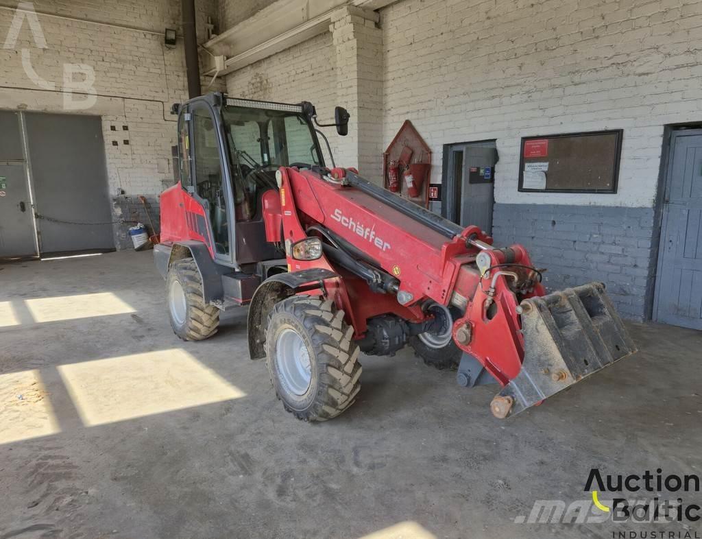 Schäffer 5680T Kolové nakladače