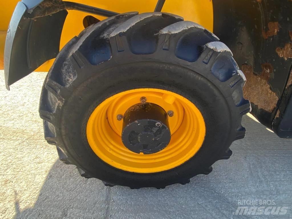 JCB 540-170 Teleskopické manipulátory