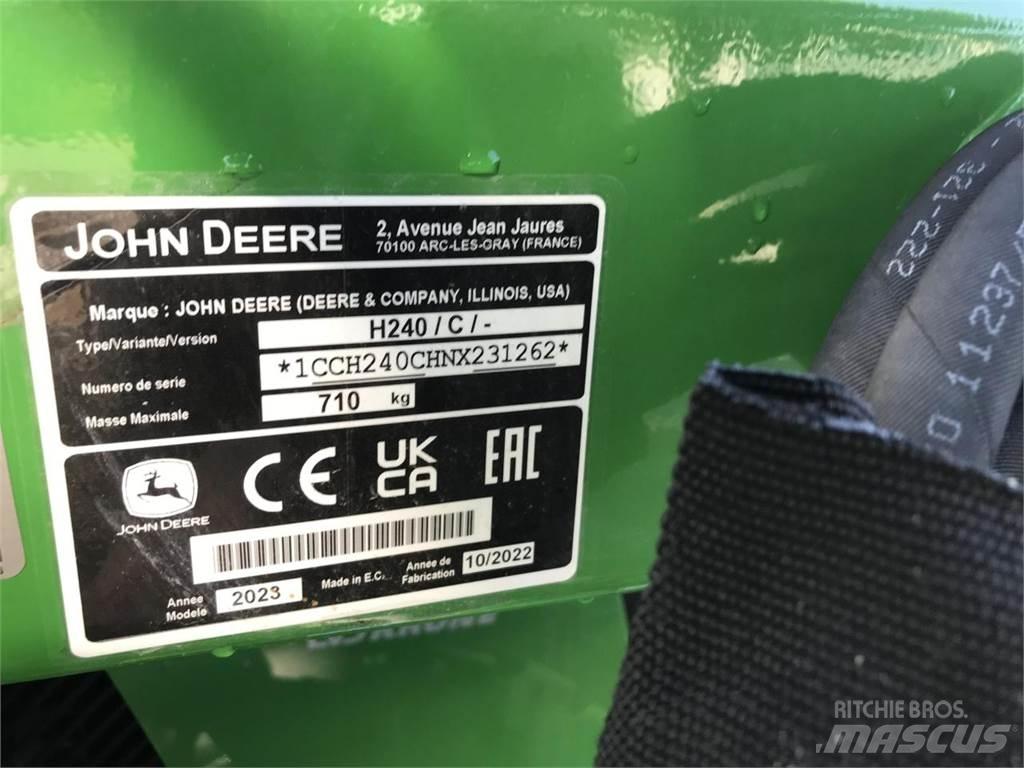 John Deere 5075E Traktory
