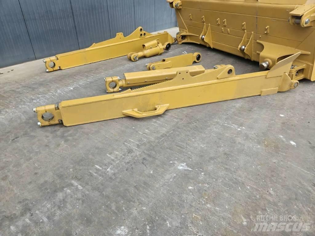 CAT D8N SU Radlice