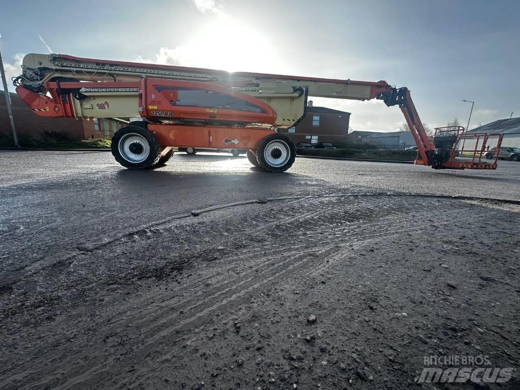 JLG 1250 AJP Kloubové plošiny