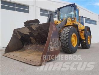 Volvo L90C Kolové nakladače
