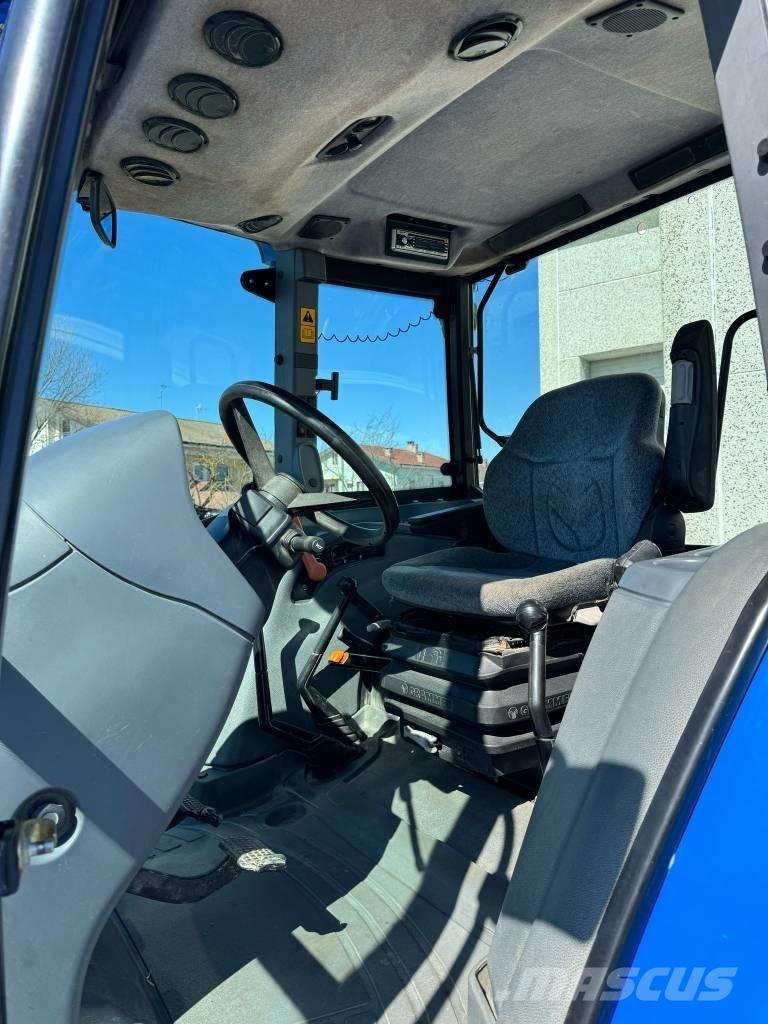 New Holland TL 90 A Traktory