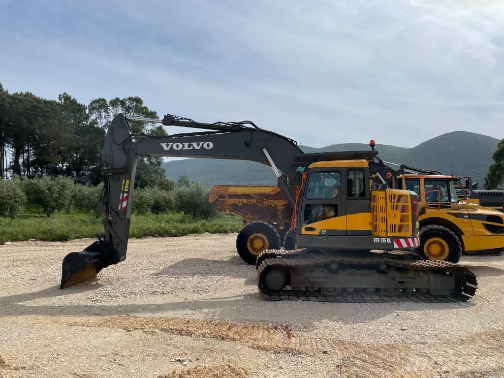 Volvo ECR 235 DL Pásová rýpadla