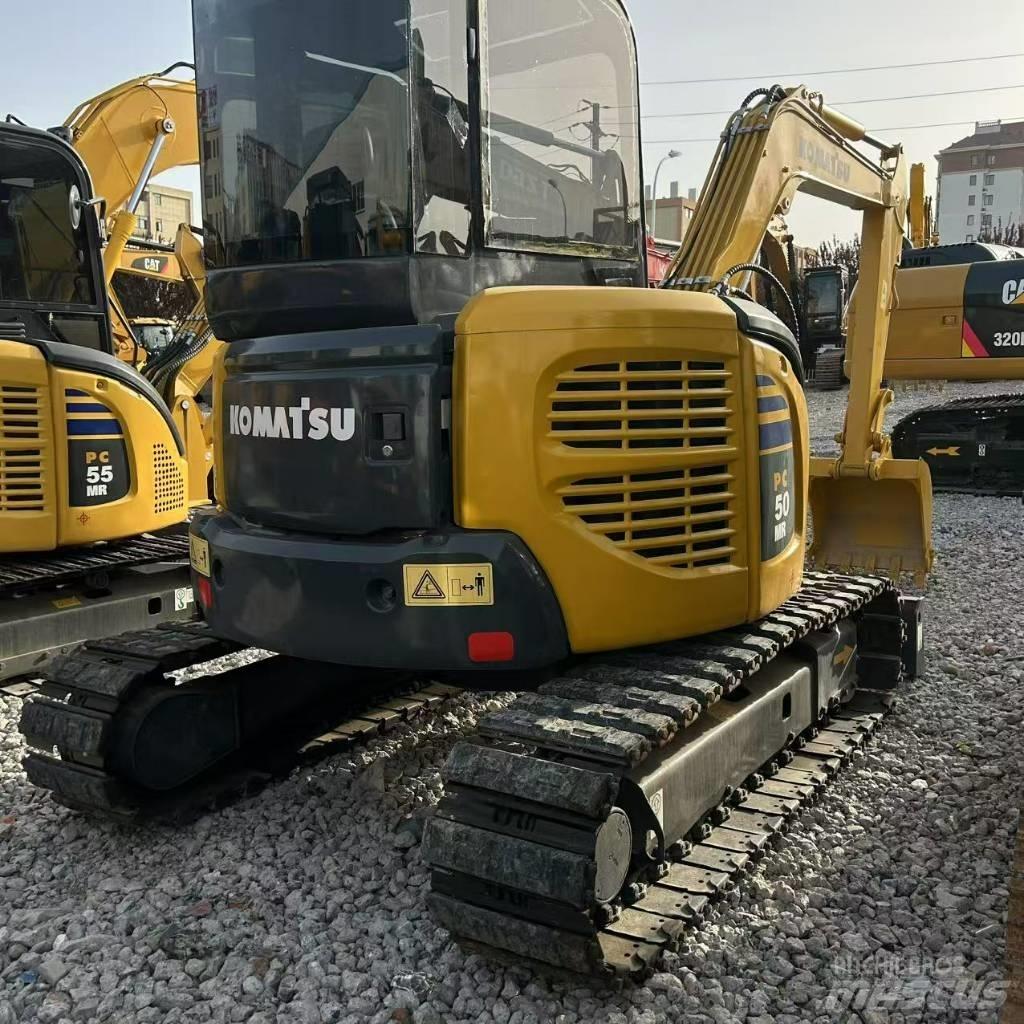 Komatsu 50-2 Pásová rýpadla